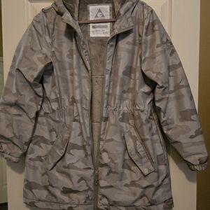 New With TAGS LADIES Gray Camo Size XL.